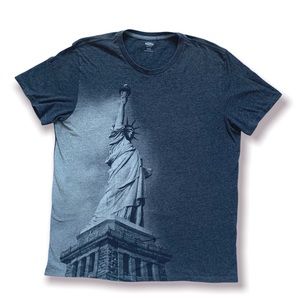 Old Navy Dark Grey Statue of Liberty Short Sleeve T-Shirt